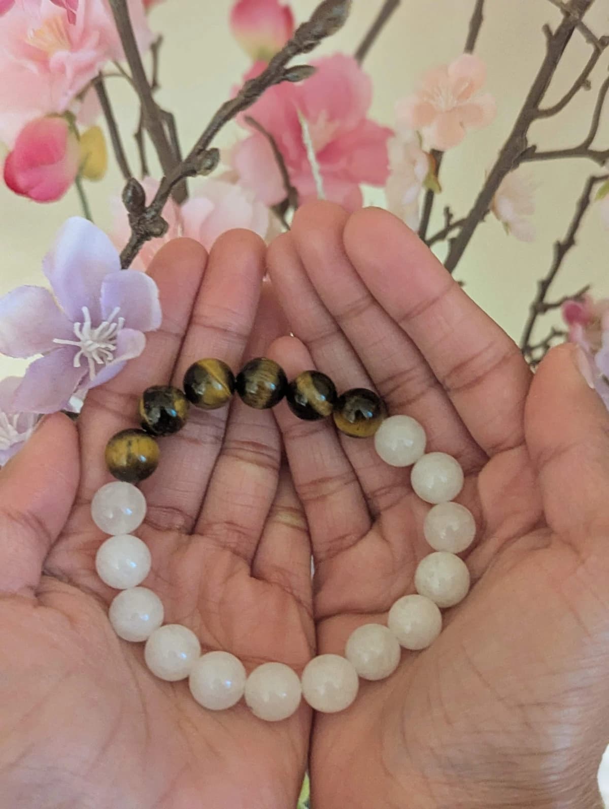 Tiger Eye & Selenite 19 Beads Bracelet 10mm, Round & Smooth 7.5 Inch